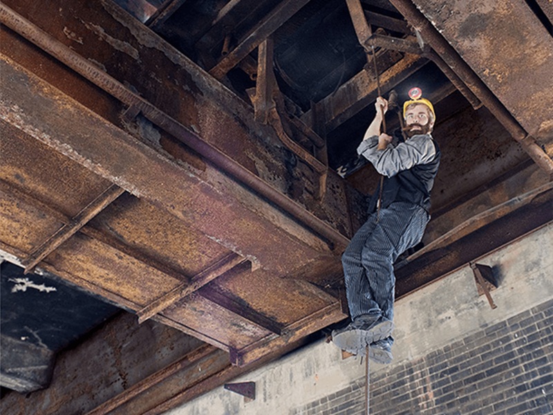 رجل يضع اروع الصور على فيس بوك!